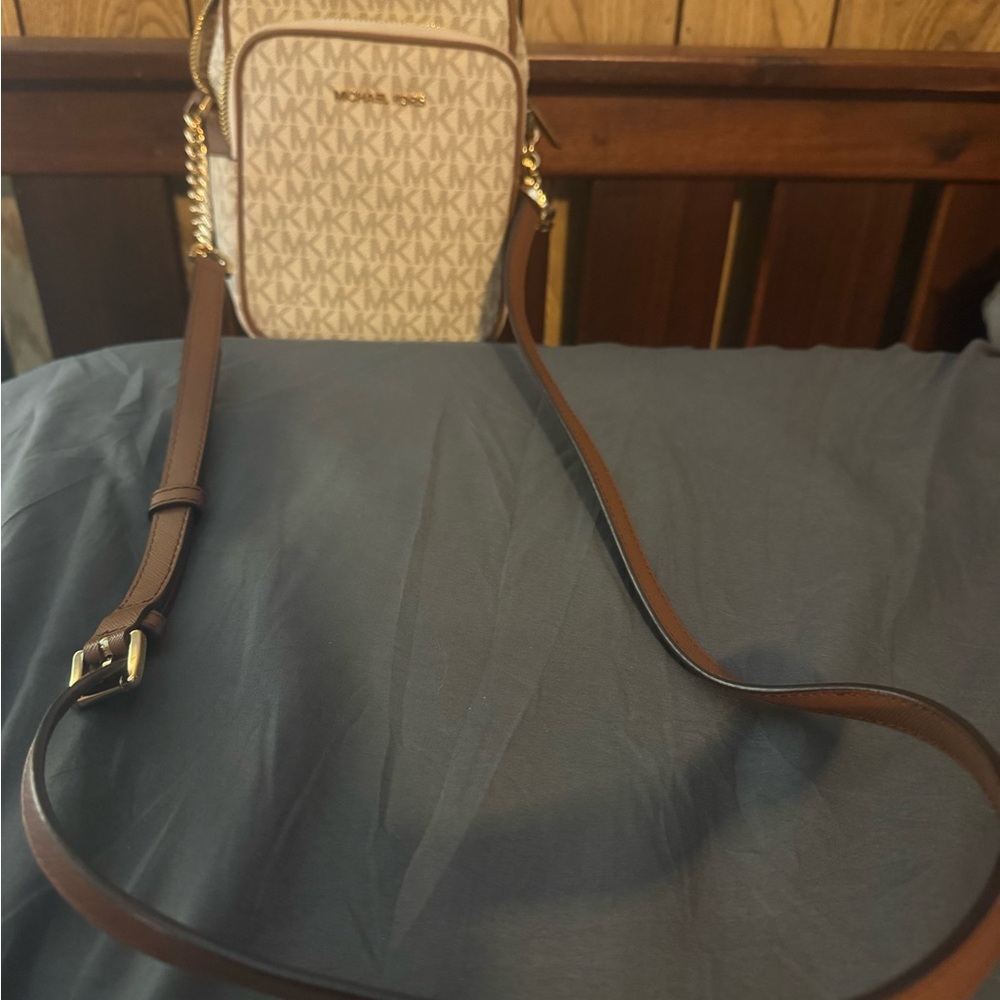 Michael Kors Cream and Brown Crossbody Bag - Picture 1 of 1